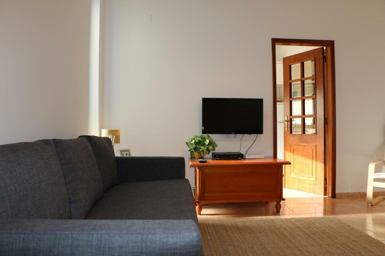 Home4U - Cosy Apartment With Fantastic Terrace 카바나스데타비라 외부 사진